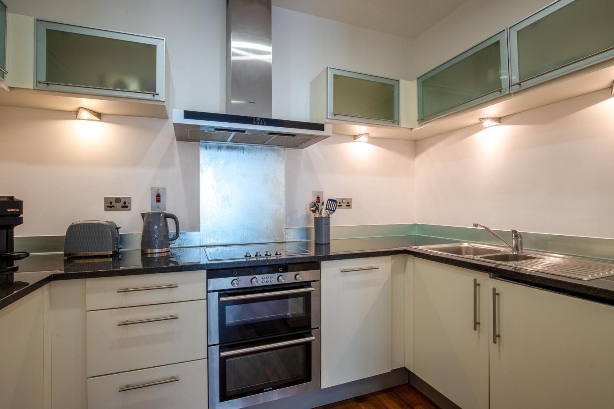 Apartment Londwell, Canary Wharf Boutique Balcony London