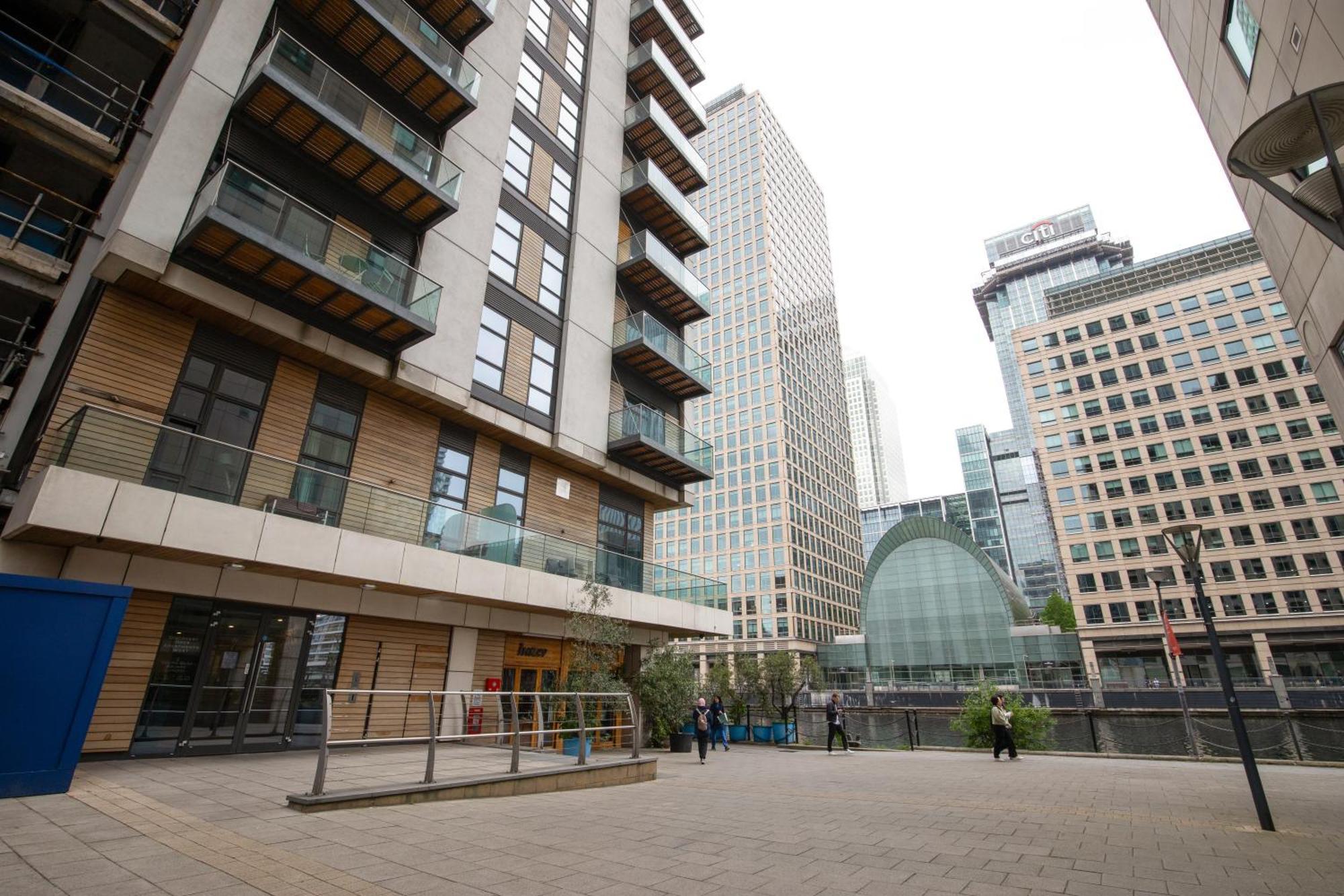 Apartment Londwell, Canary Wharf Boutique Balcony London